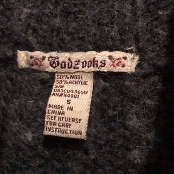 50% wool 50% acrylic zip up grey sweater - Picture 3 of 4